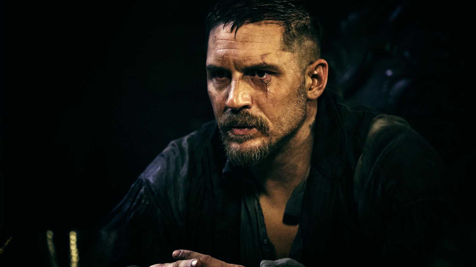 Tom Hardy di Taboo