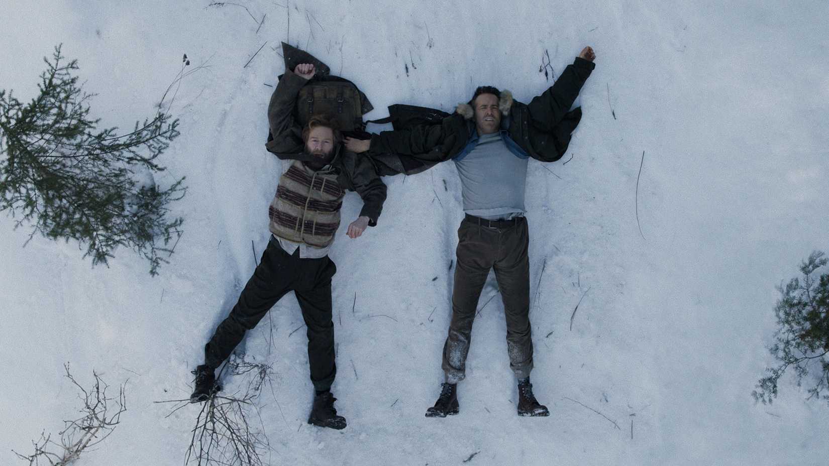 Ryan Reynolds and Kenneth Branagh in Mayday