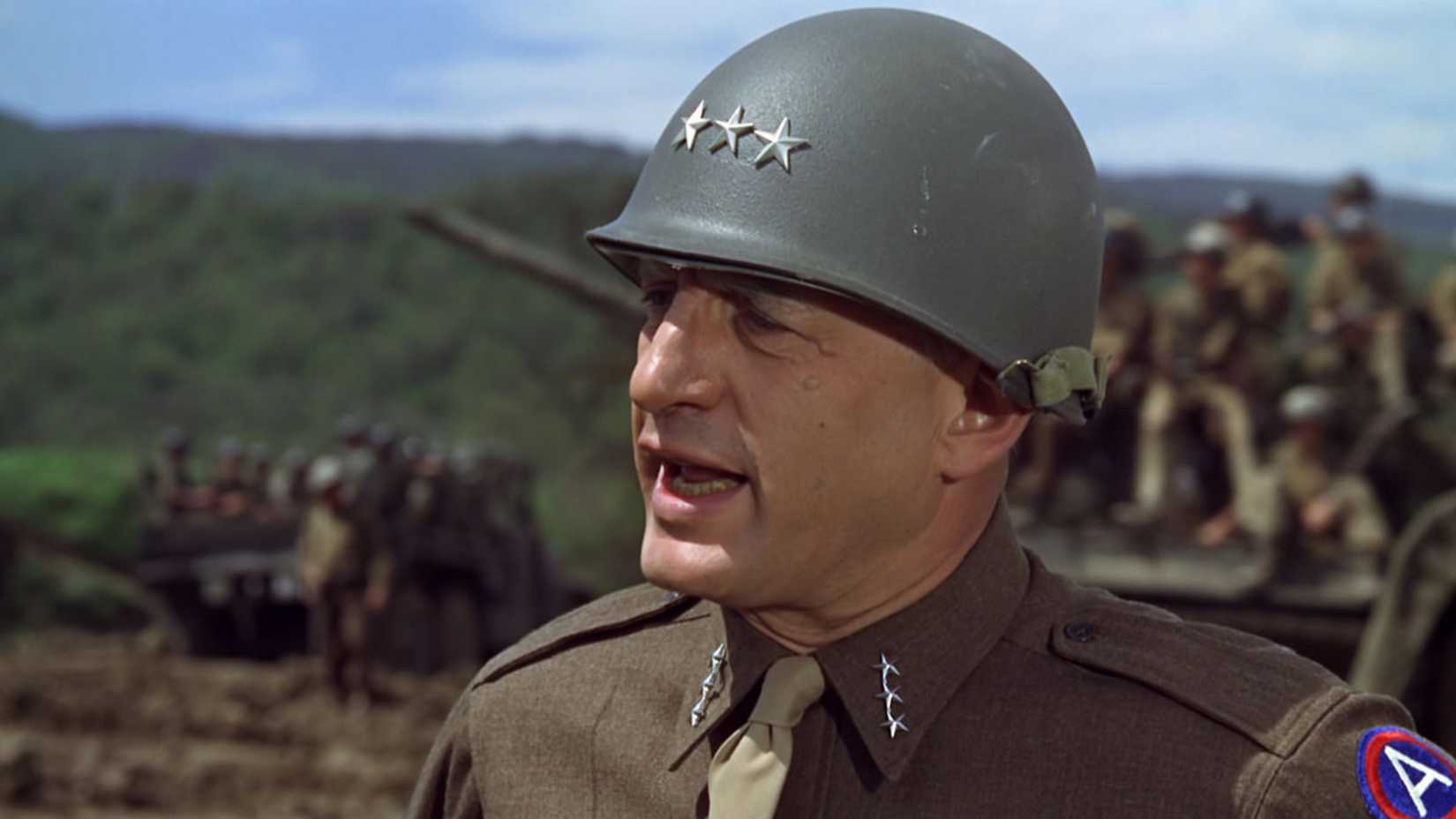 Patton gives orders in battle in Patton