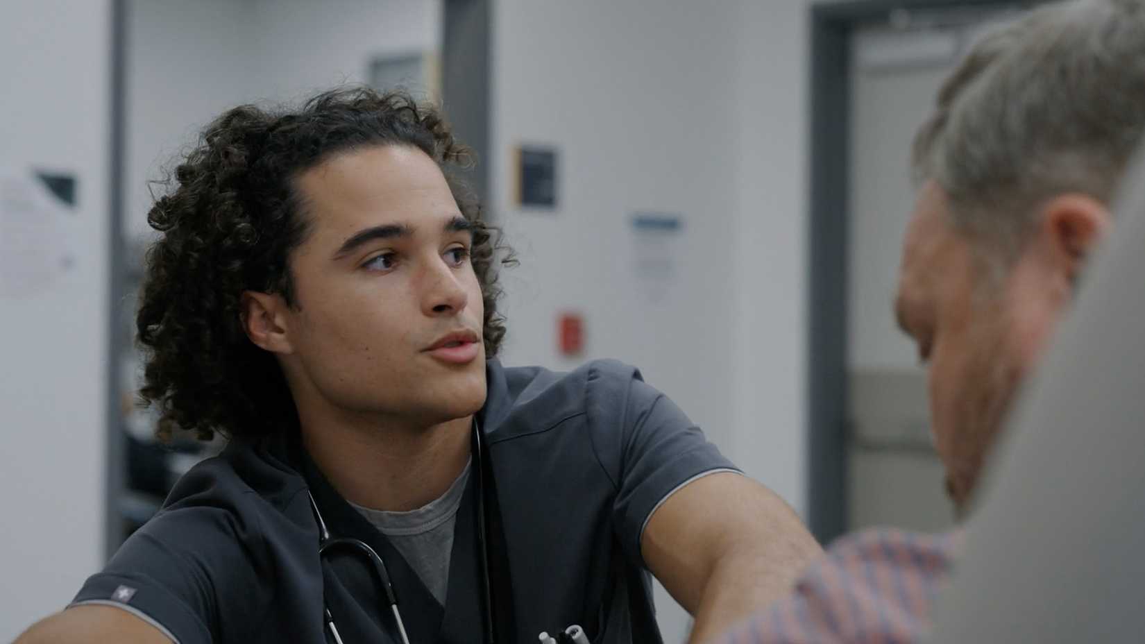 Where Is Mateo in 'The Pitt' Season 2?