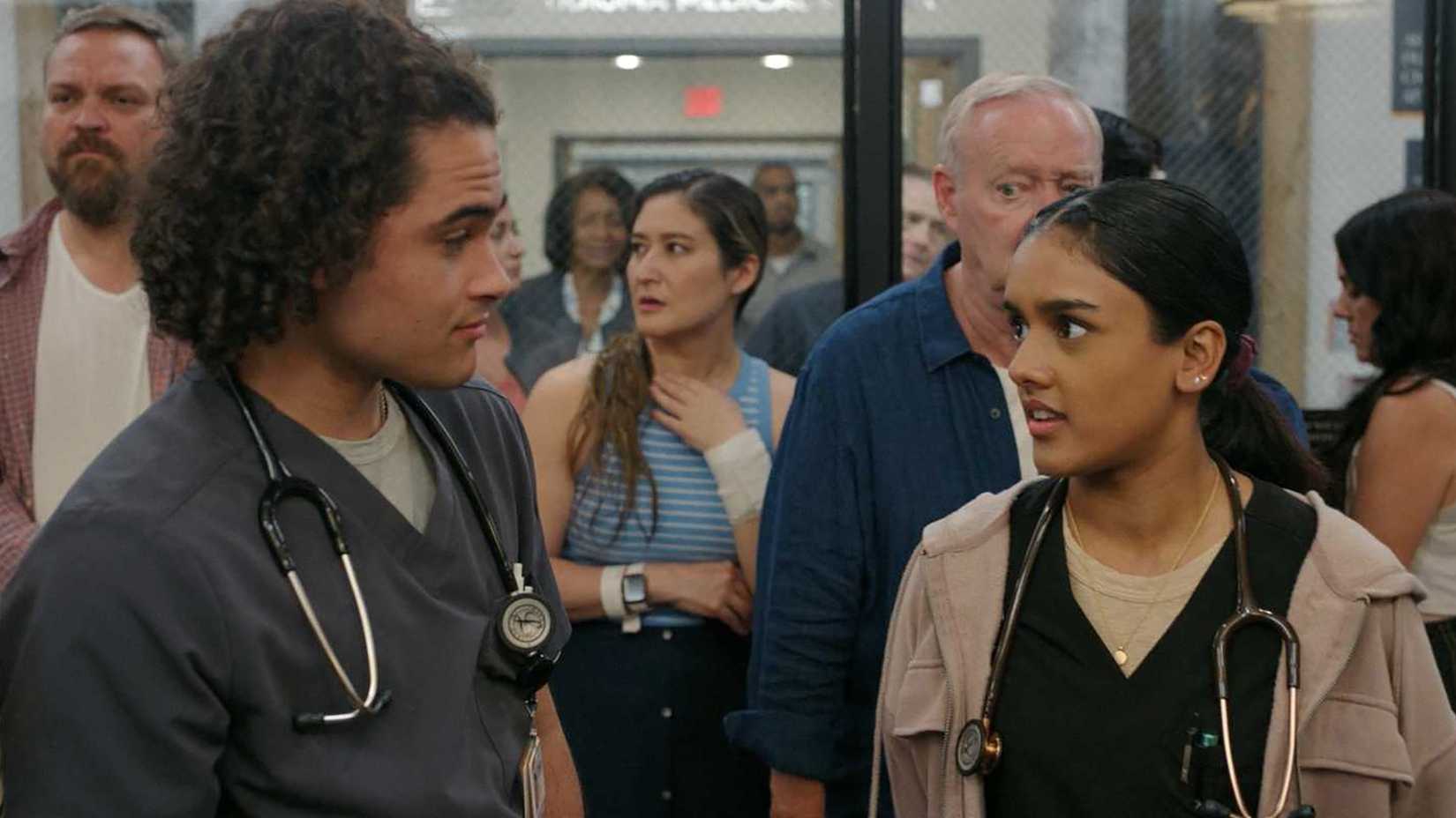 Mateo talking to Victoria in The Pitt.