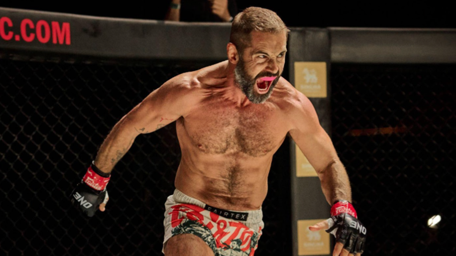 Russell Crowe's Beastly New MMA Action Movie With Knockout RT Score Is Streaming Now