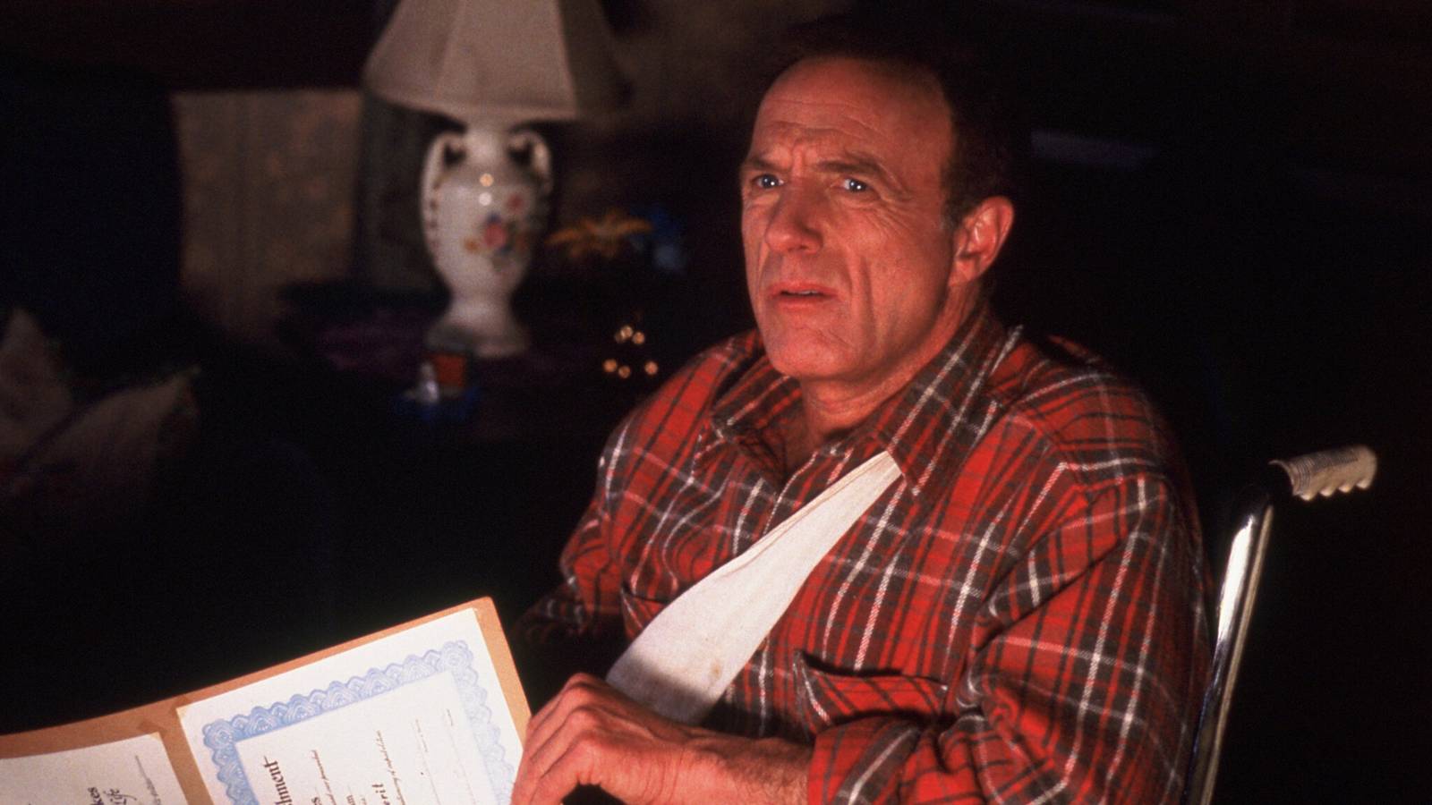 Revisit Stephen King's 'Misery' Before It Leaves Netflix