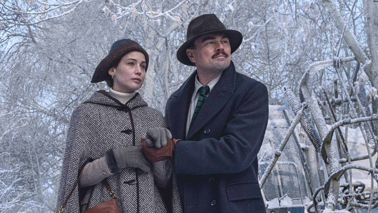 Jennifer Lawrence and Leonardo DiCaprio in What Happens at Night