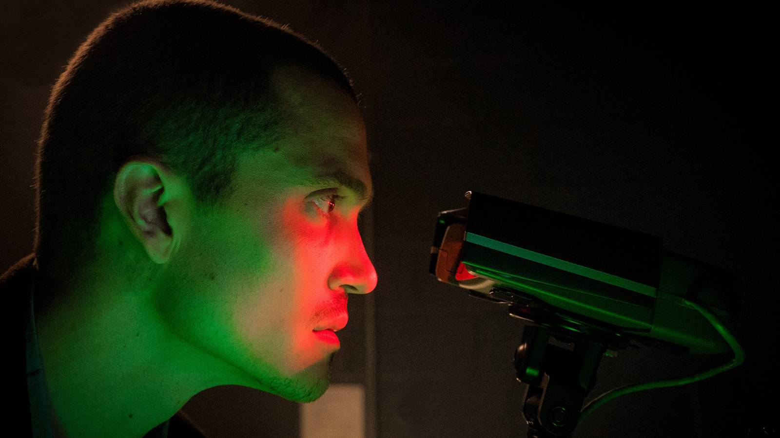 'Devs': Hulu's 8-Part Cyberpunk Miniseries Is the Perfect Sci-Fi Show ...