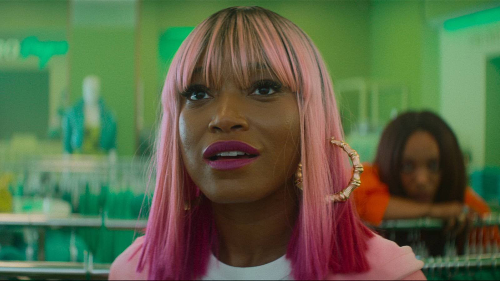 'I Love Boosters' Is the Ultimate Anti-Capitalist Heist Comedy | Review