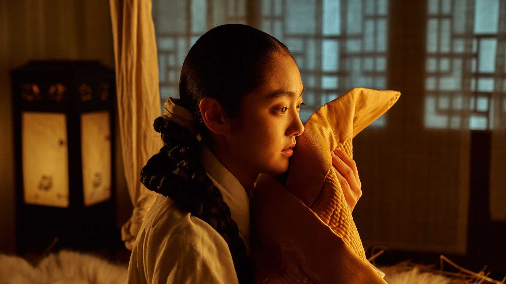 Kim Hye-jun in Kingdom Season 2