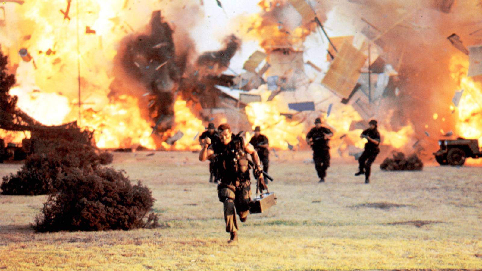 Arnold Schwarzenegger Reveals 'Commando 2' Now in the Works