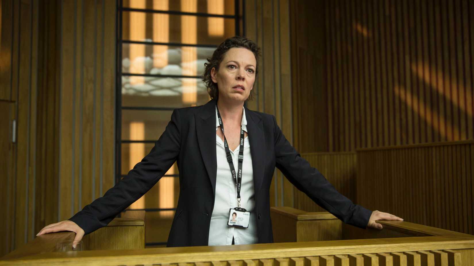 Olivia Colman testifies on a trial in Broadchurch