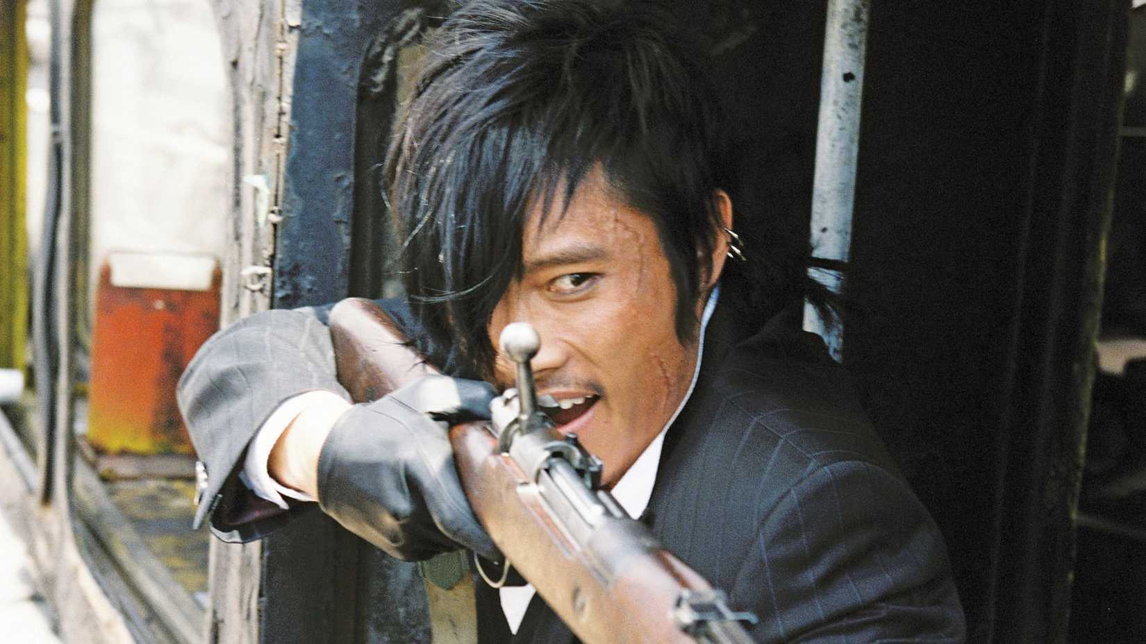 Lee Byung-hun in 'The Good, the Bad, the Weird' (2008)
