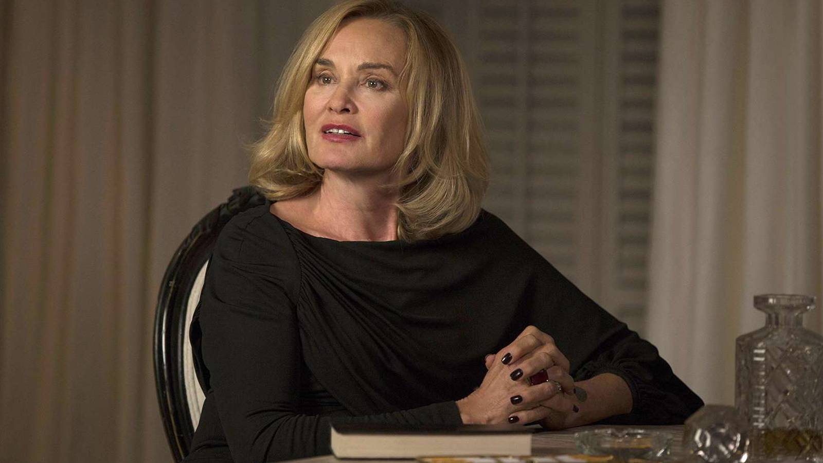 'American Horror Story' Creator Shares Sarah Paulson Pic to Confirm 'Coven' Sequel