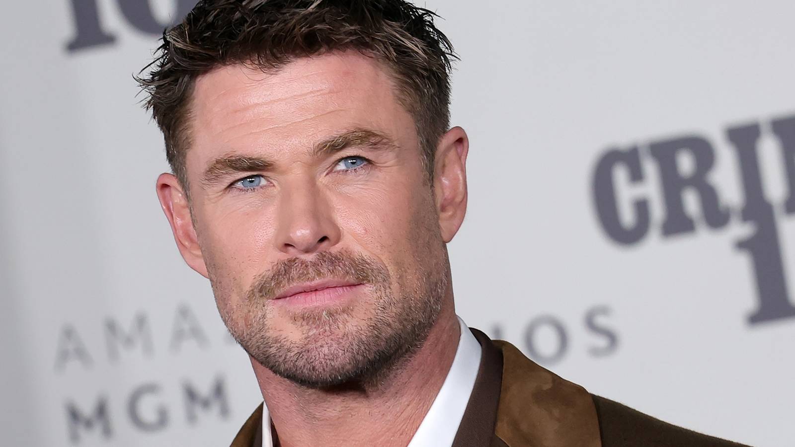 Chris Hemsworth's Record-Breaking Action Thriller 'Extraction' Suddenly Explodes on Netflix