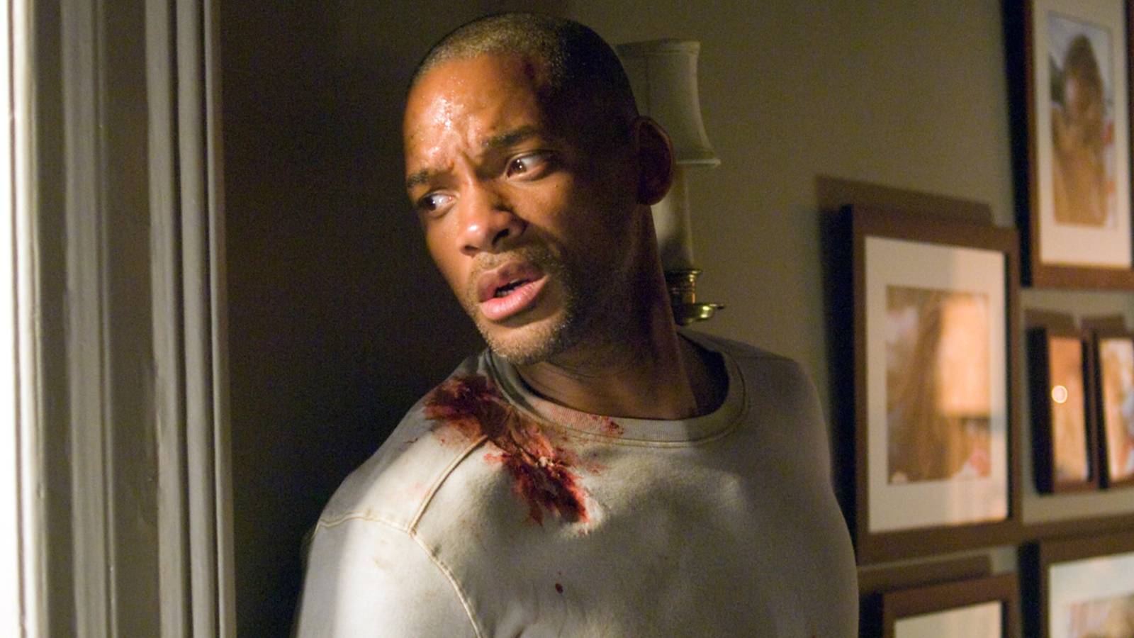 'I Am Legend 2' Officially Happening as Action Sci-Fi Sequel Confirms Director