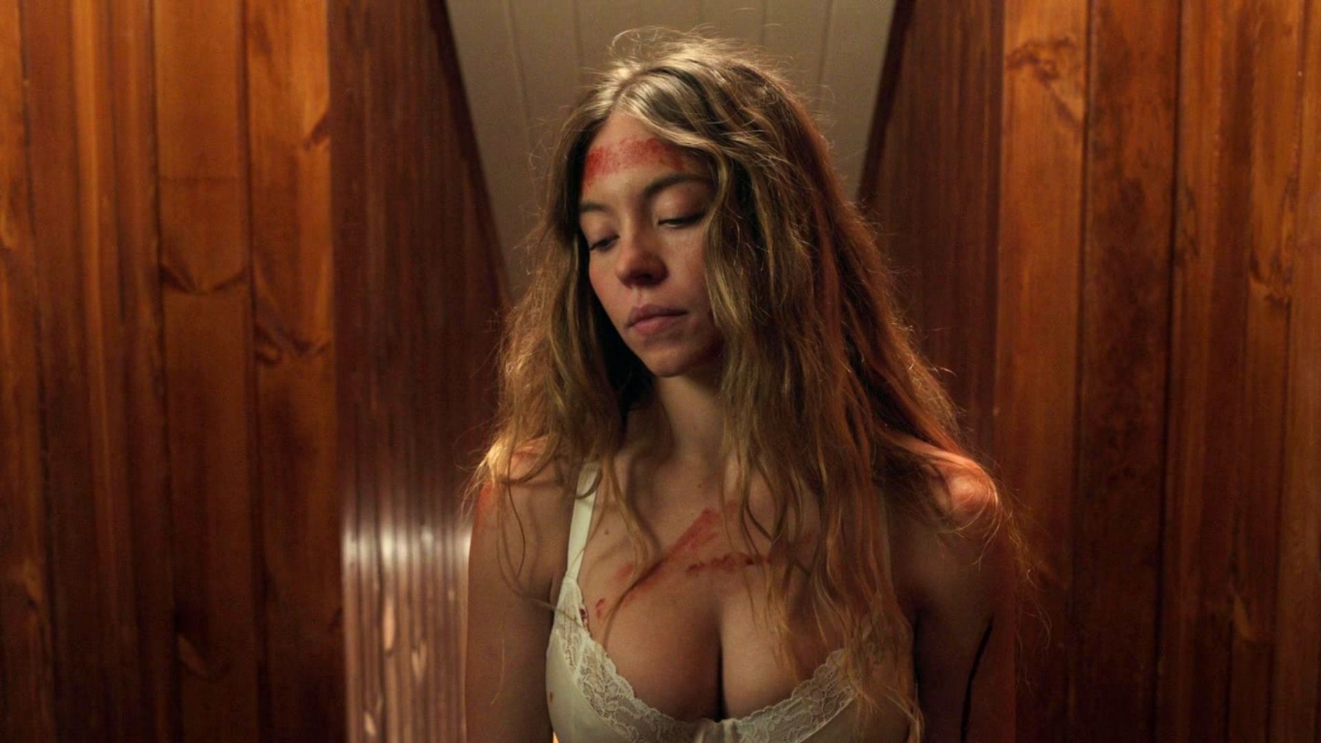 Sydney Sweeney The Housemaid streaming Starz R-rated thriller