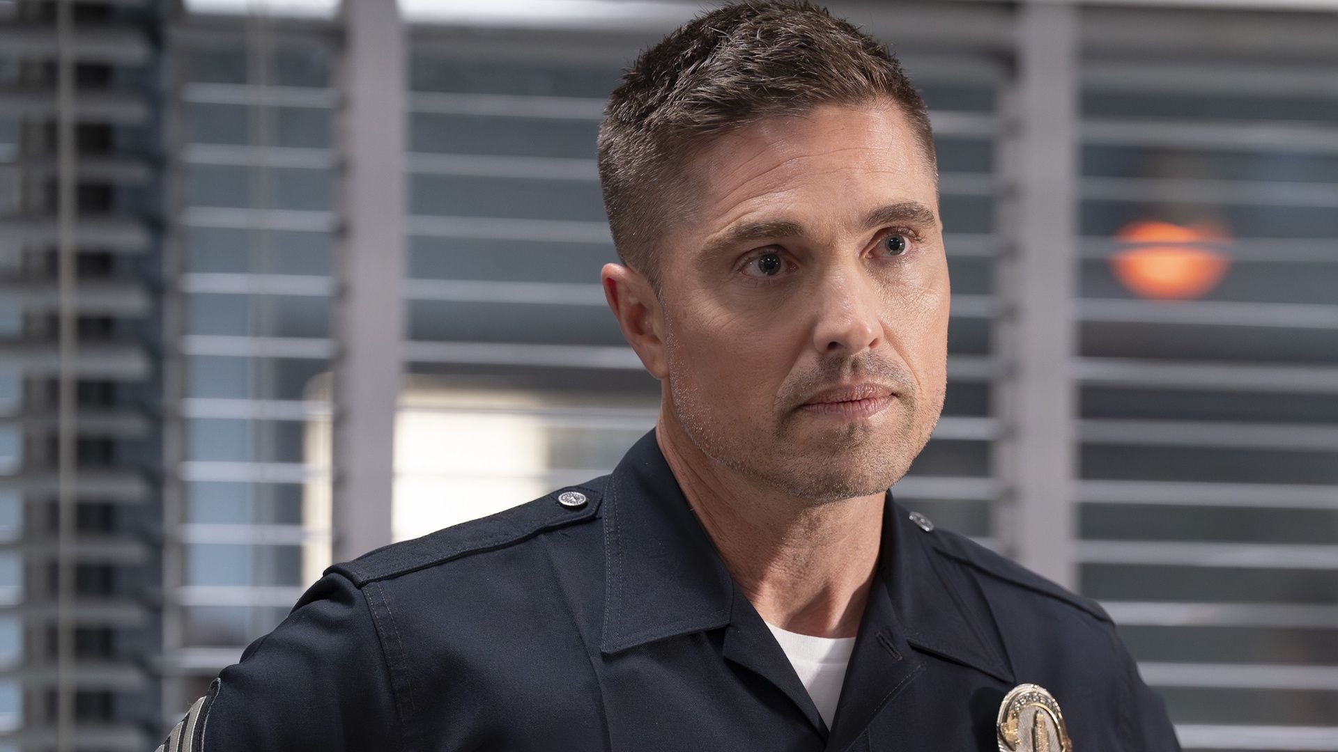 ERIC WINTER in The Rookie finale The Bandit