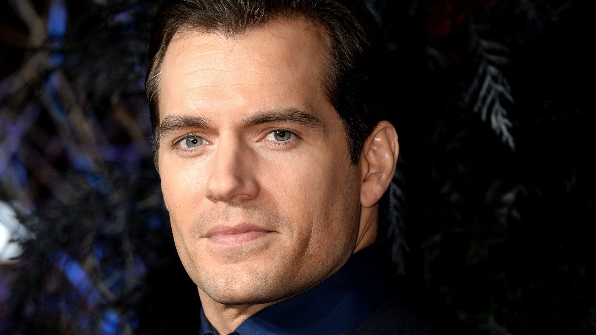 Henry Cavill's Upcoming Sci-Fi Space Opera Will Finally Beat Star Wars at Its Own Game