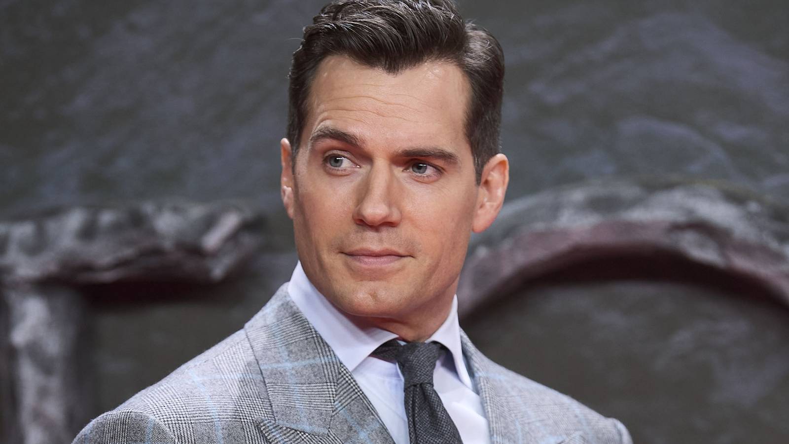 Henry Cavill Is John Wick With a Sword in New Look at 80s Action Reboot
