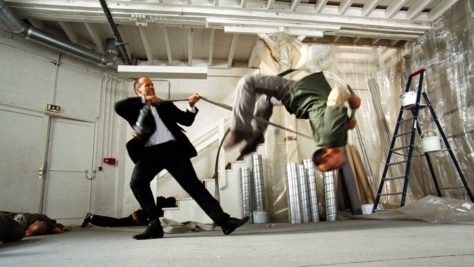 Jason Statham in Transporter 2 fight scene
