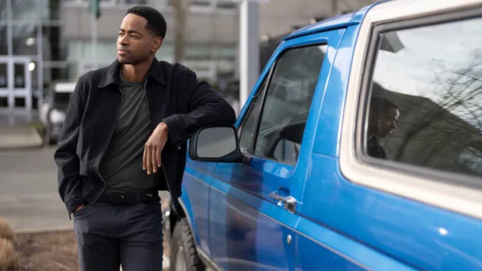 Jay Ellis as Alex Holland in 'The Rookie: North.'