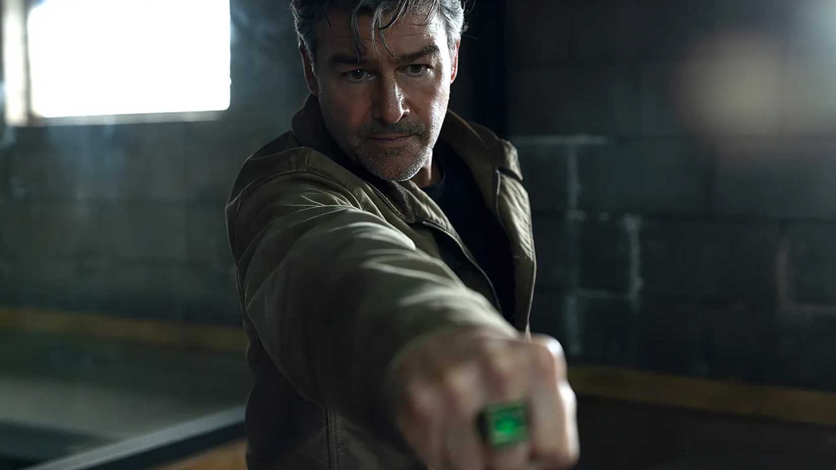 Kyle Chandler as Hal Jordan in 'Lanterns'