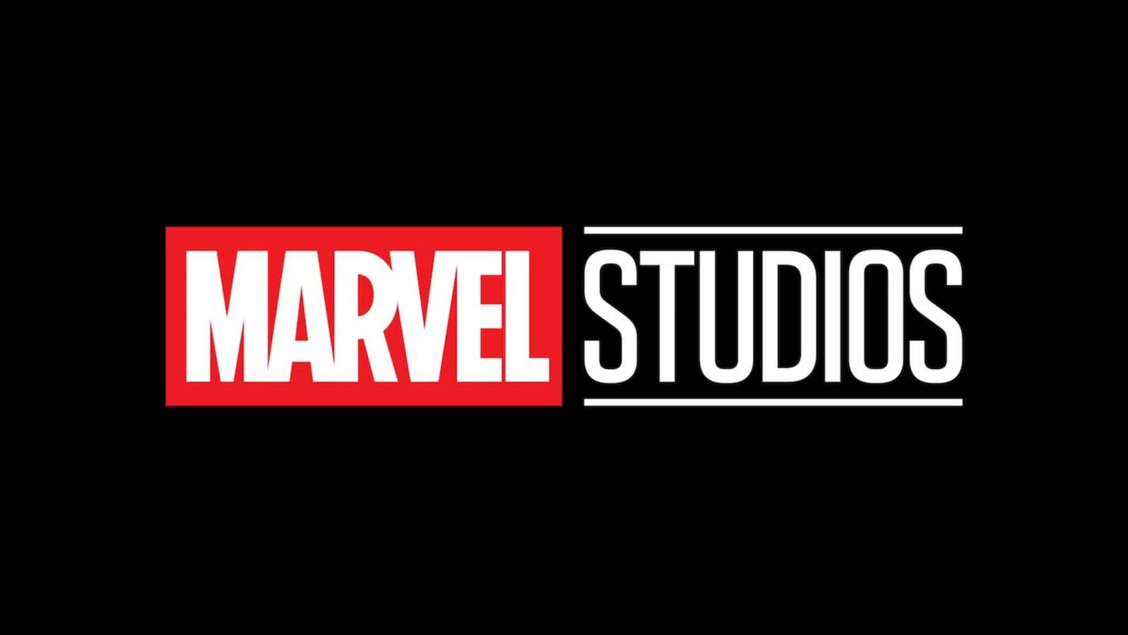 Photo: MovieWeb Samara Weaving Cast as Emma Frost in Marvel Studios' Upcoming X-Men Movie
