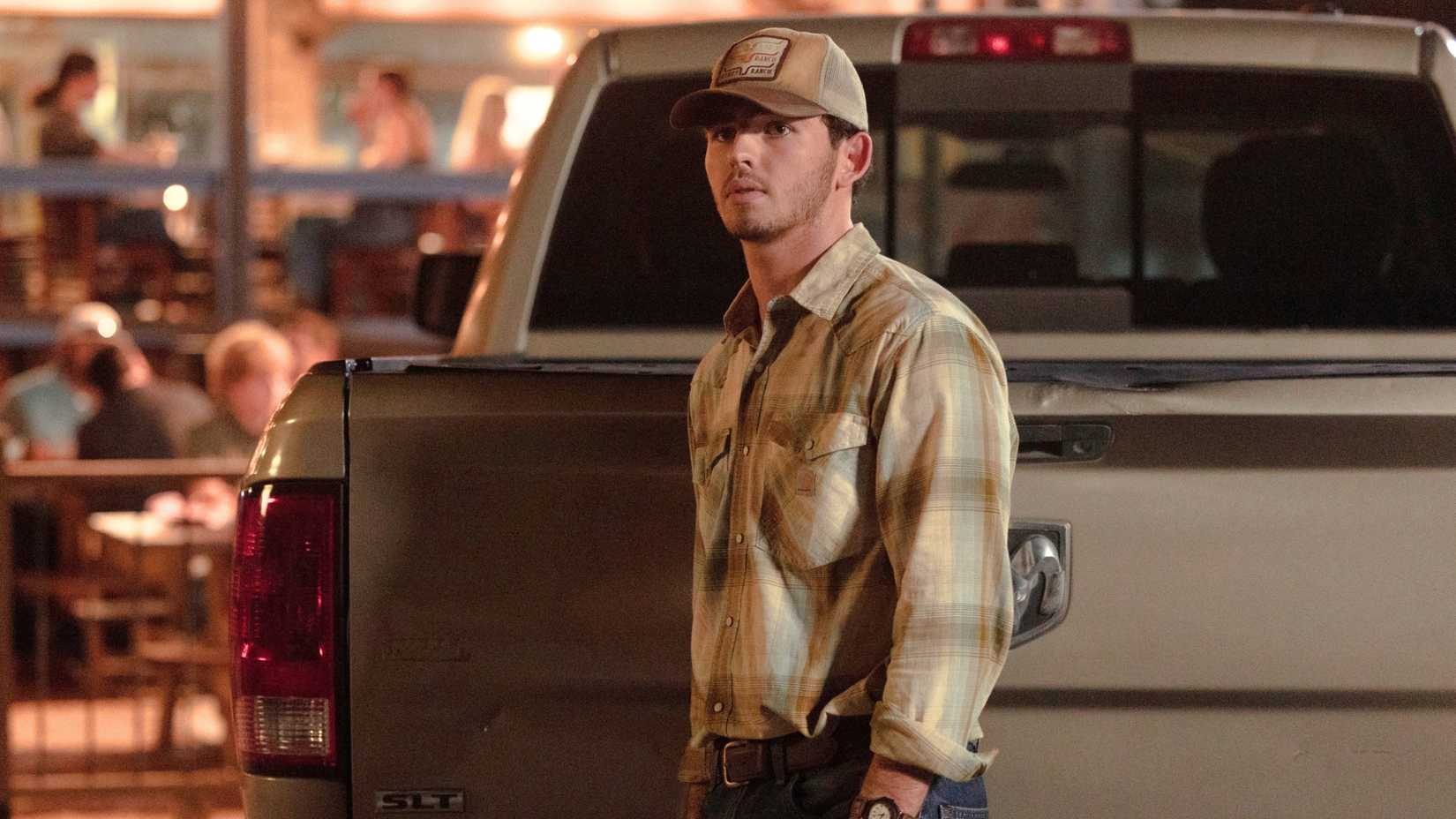 Taylor Sheridan Dutton Ranch streaming success Paramount+ Tracker