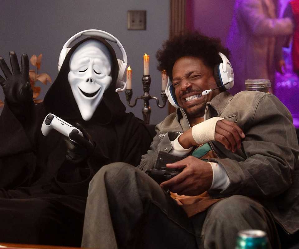 Ghostface in Scary Movie (2026)-1