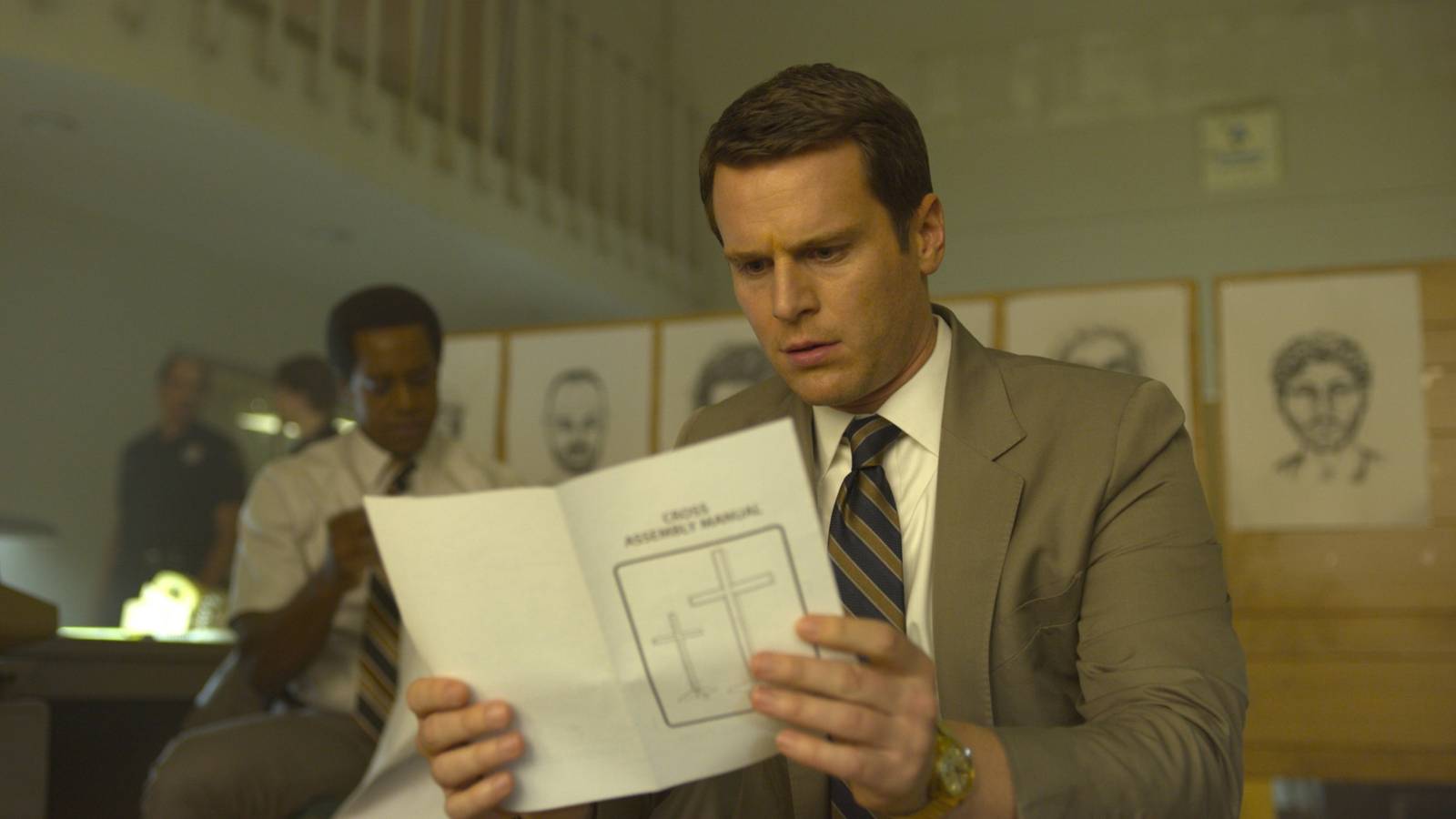 The Greatest Netflix Original is a 3-Part Thriller Masterpiece That Beats 'Mindhunter' At Its Own Game
