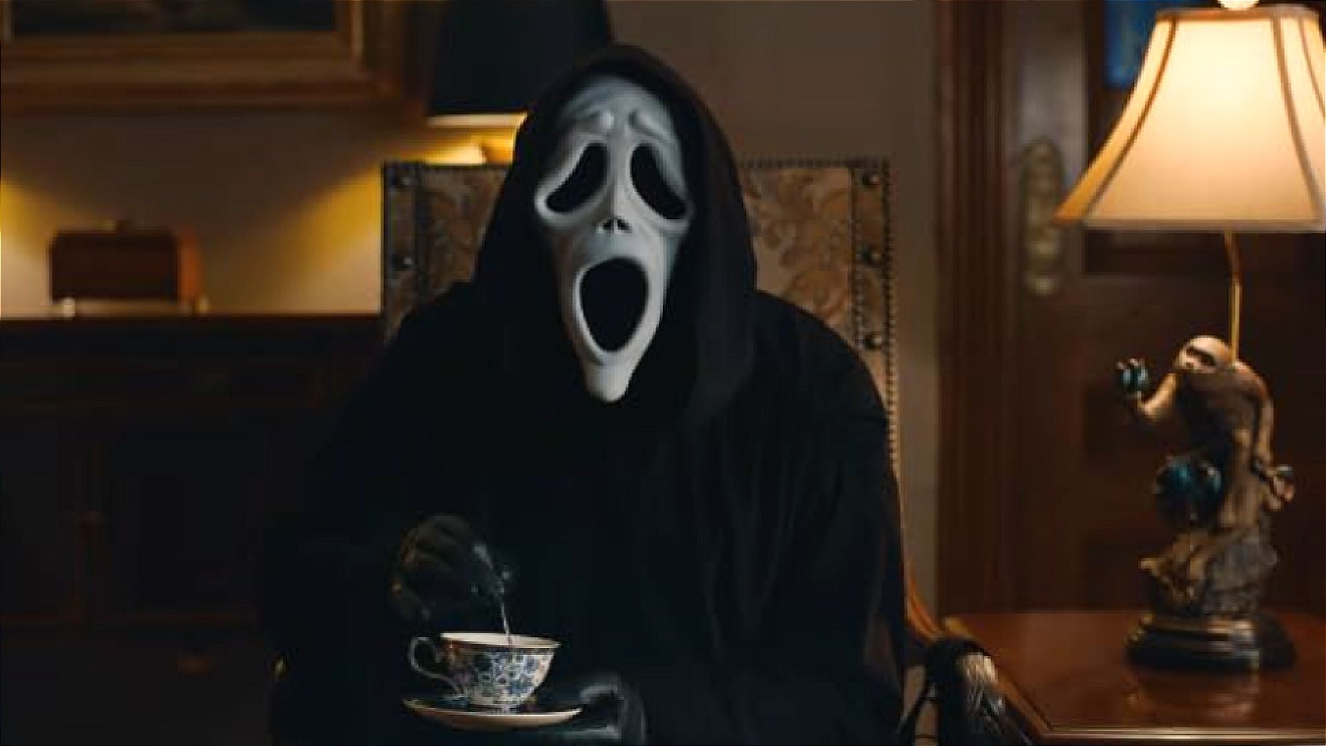 Ghostface in Scary Movie