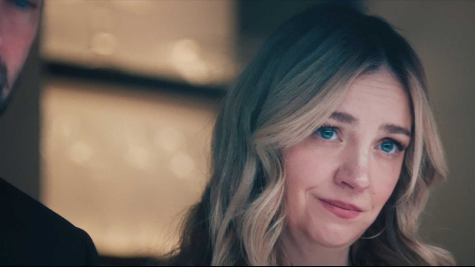 Natalie looking sad in The Bear.