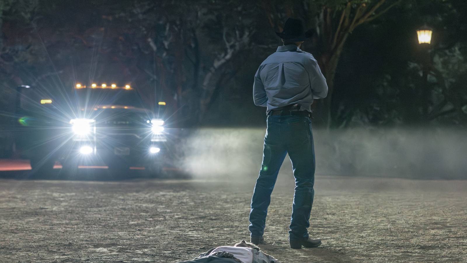 Taylor Sheridan's Streaming Hit Loses Crown to One of TV's Best Crime Thrillers