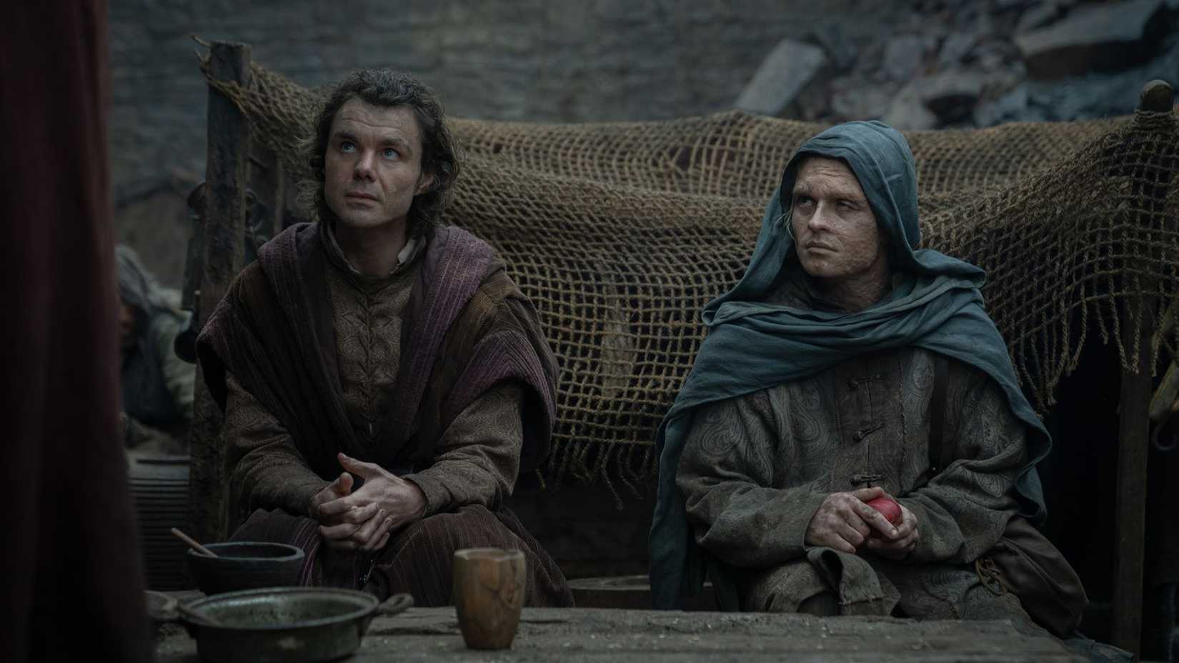 Matthew Needham as Larys and Tom Glynn-Carney as Aegon in House of the Dragon Season 3 Episode 5