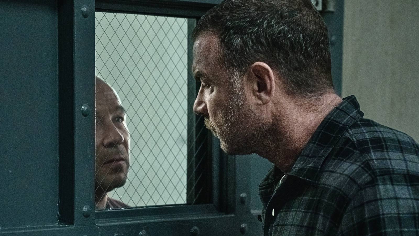 Next Addictive Streaming Crime Thriller Arrives in First Look at Stephen Graham's New Series