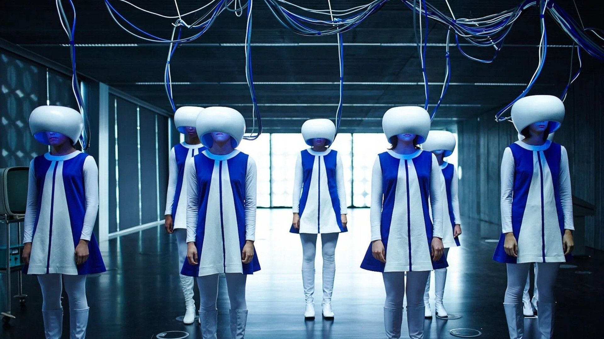 Seriously Smart Movies That Trick You With Two Mind-Blowing Twists