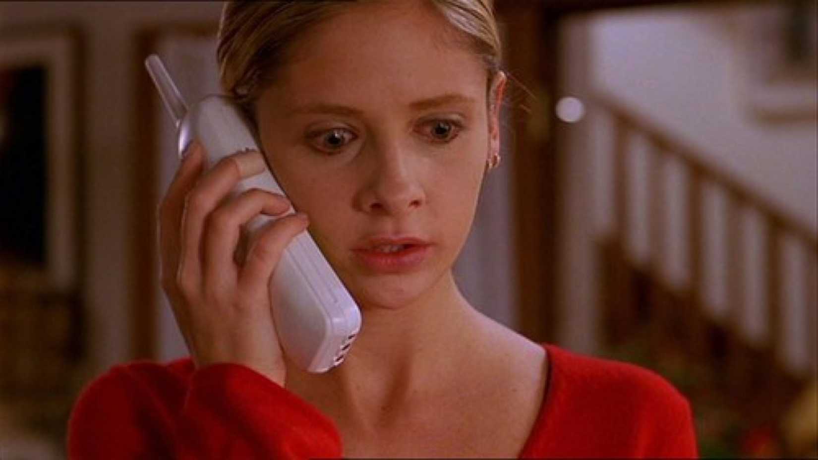 Buffy on the phone in Buffy the Vampire Slayer's "The Body"