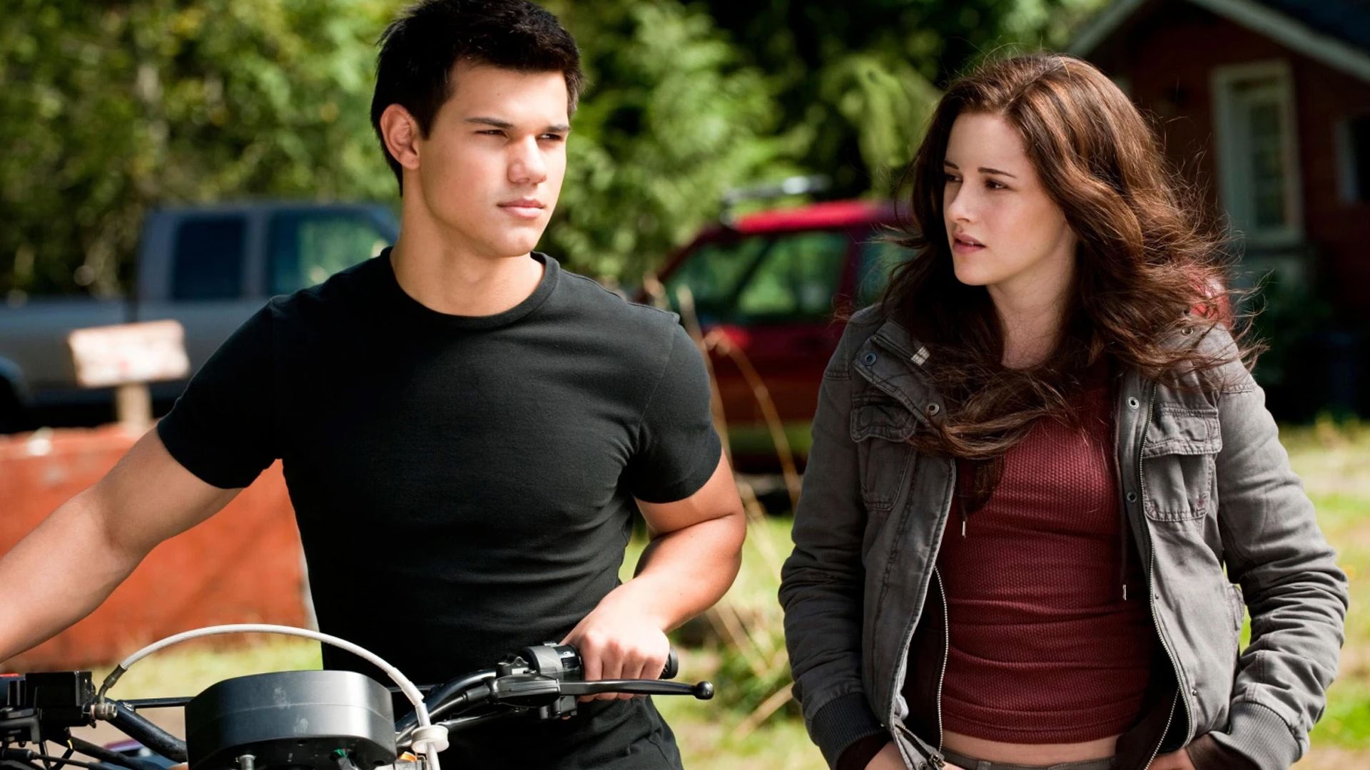 Netflix's 'Twilight' Reboot Confirms Jacob Replacement Movie News Breakdown: Story, Release, and What It Means cover image