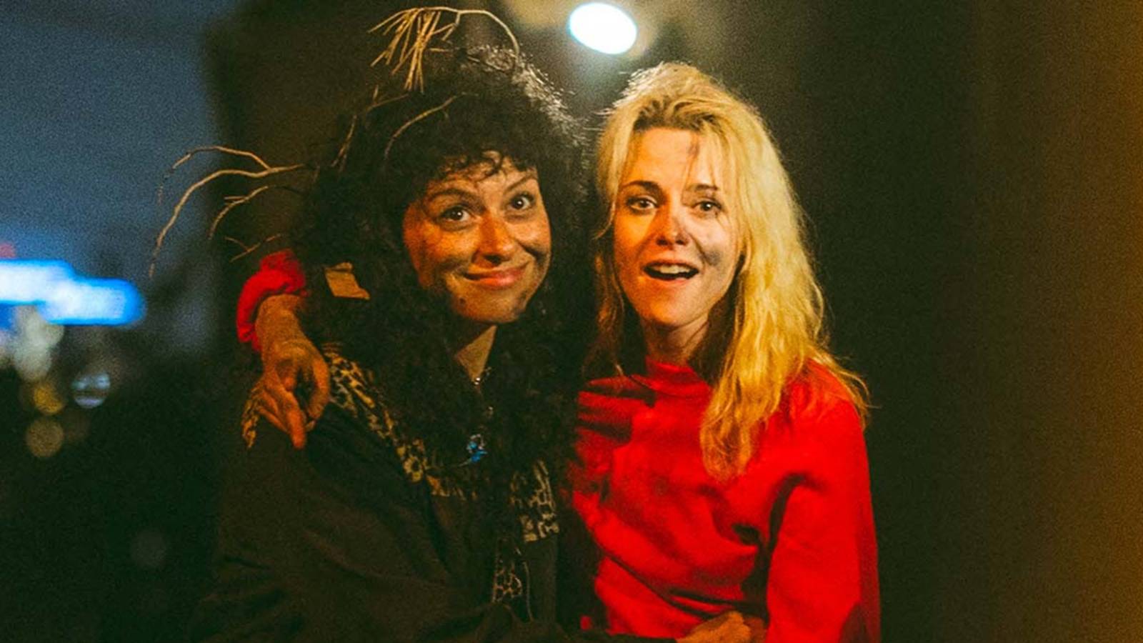 Kristen Stewart and Alia Shawkat Star in Hilarious Stoner Comedy 'The Wrong Girls' - Exclusive Interview
