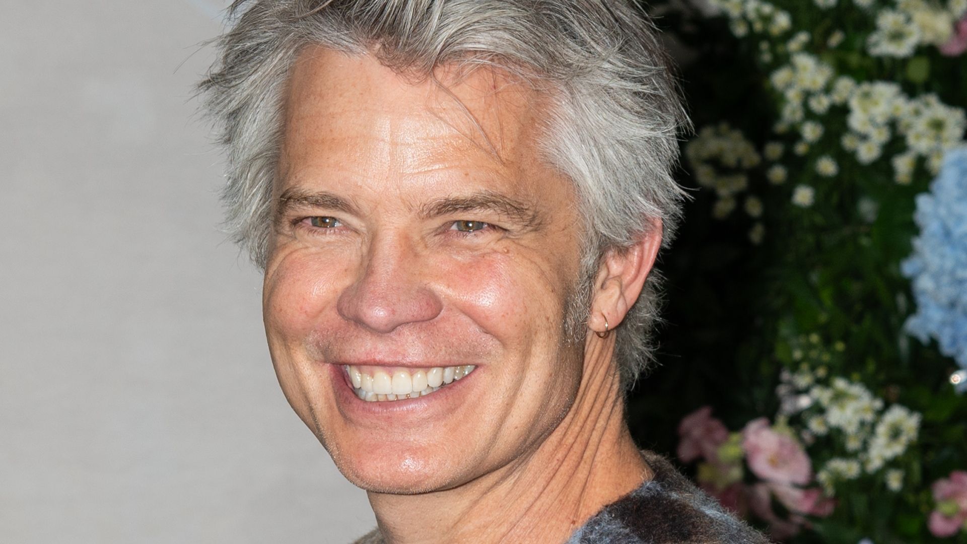 Timothy Olyphant’s Forgotten Netflix Series Is a Perfect Binge-Watch cover image