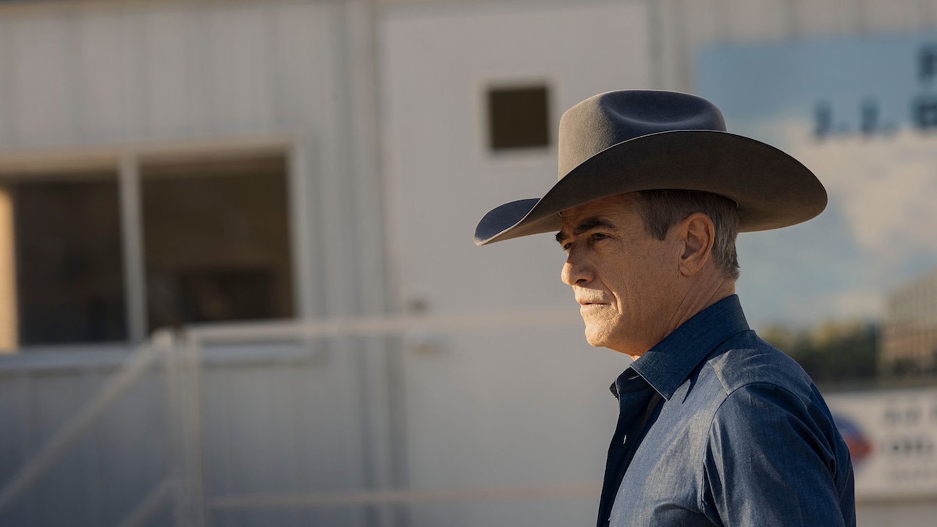 Dermot Mulroney in The Hunting Wives S2