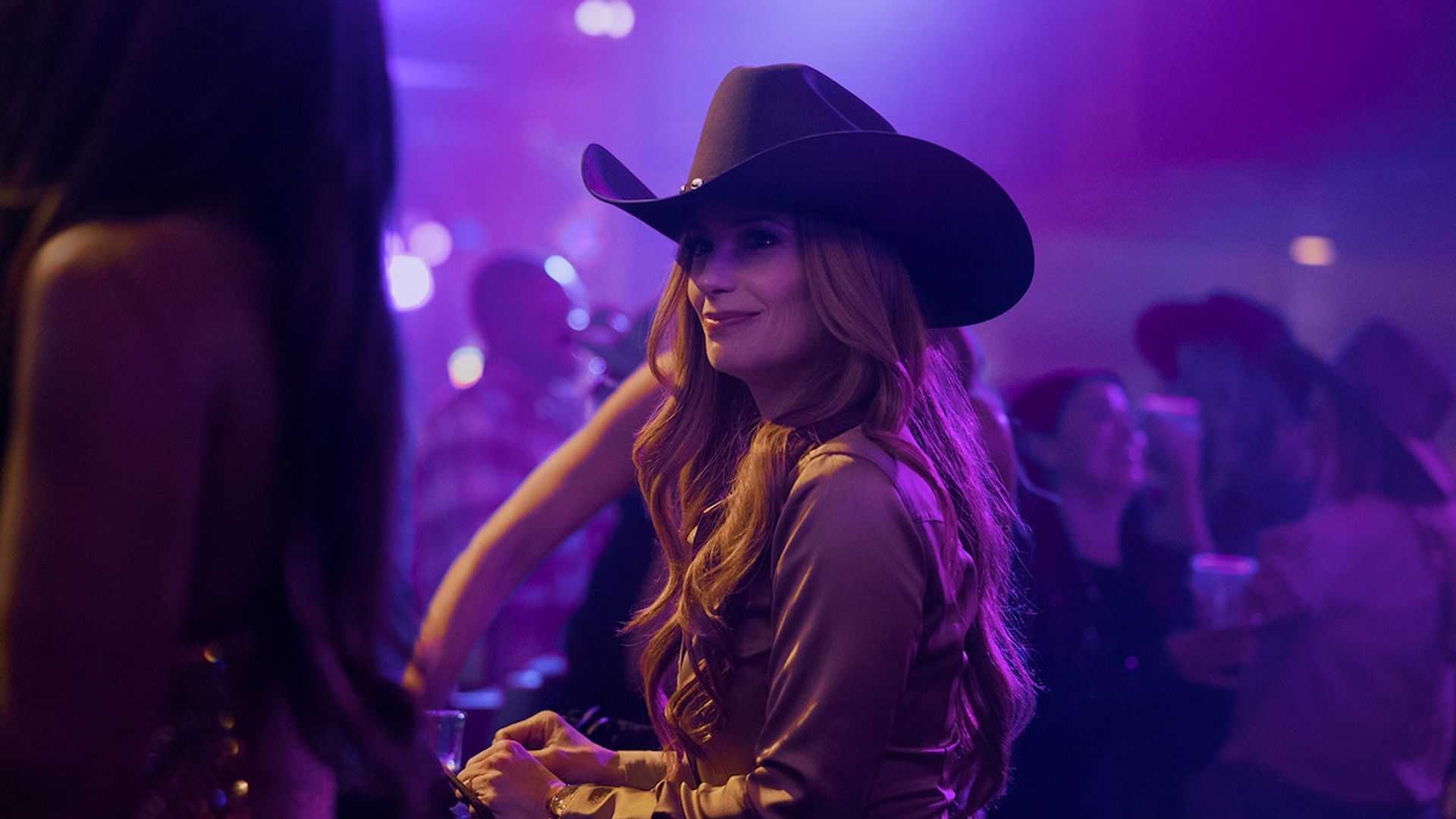 Jaime Ray Newman in The Hunting Wives S2