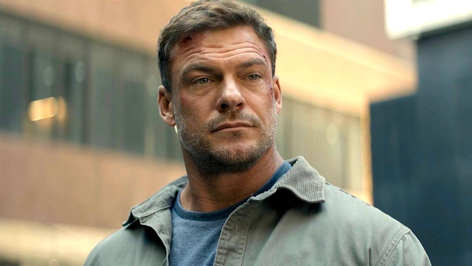 Alan Ritchson's 'Reacher' Officially Scores New Release Ahead of Season 5