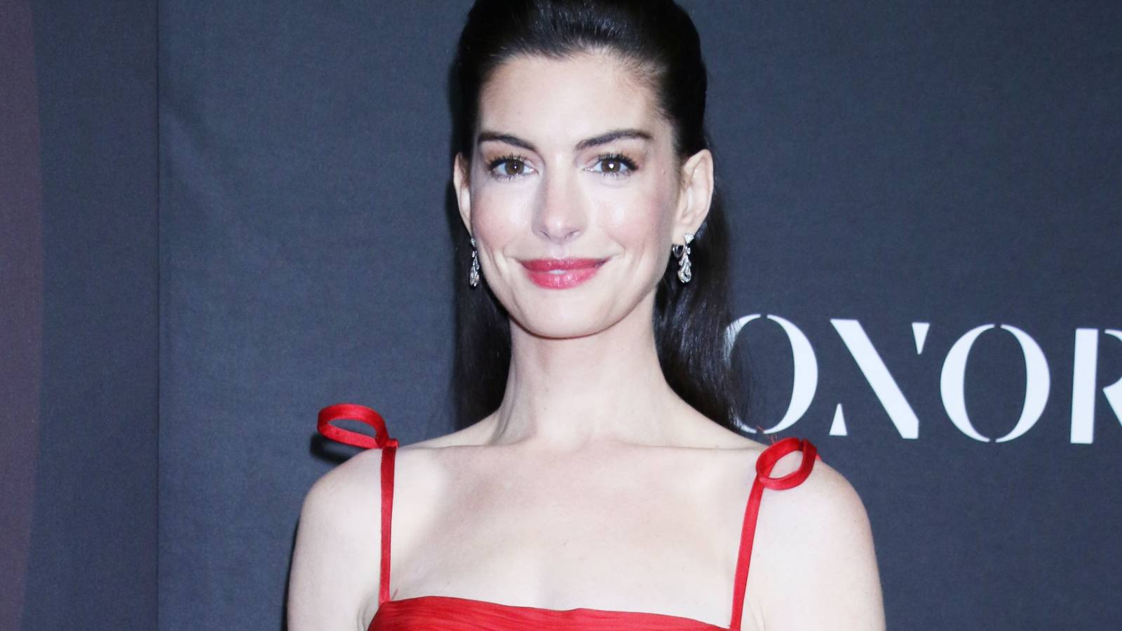 Anne Hathaway Battles Dinosaurs in the Sci-Fi Epic Everyone's Waited For