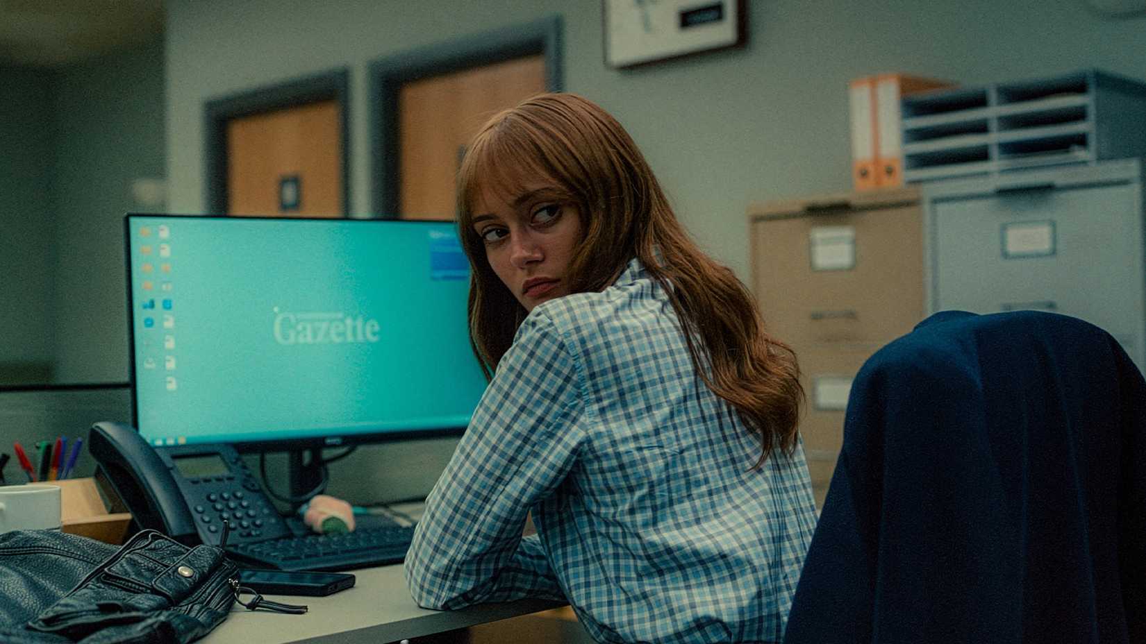 Ella Purnell as Rhiannon Lewis in Sweetpea Season 2