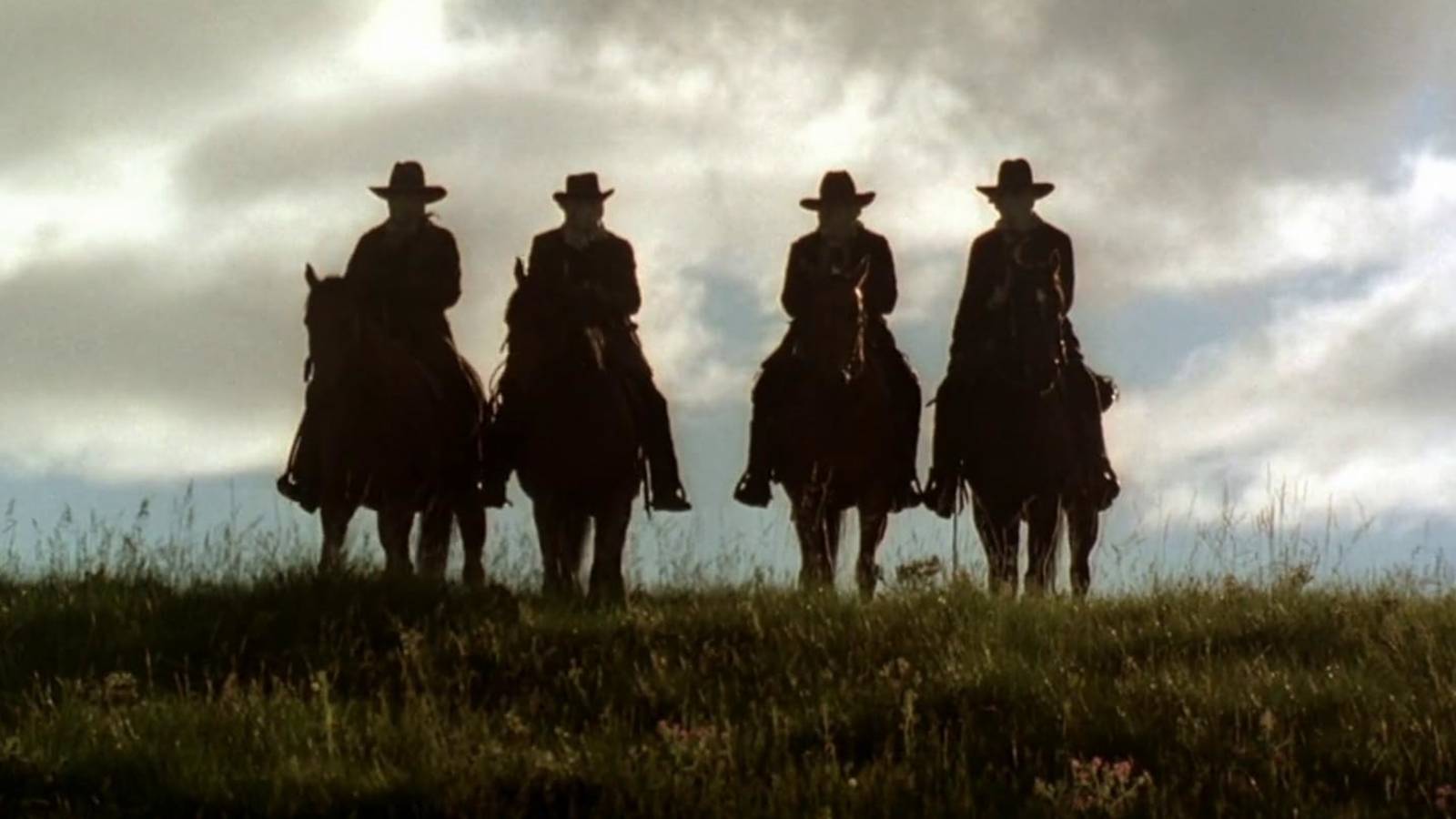 Kevin Costner's 139-Minute Western Epic Just Hit Streaming — And It's Worth Another Watch