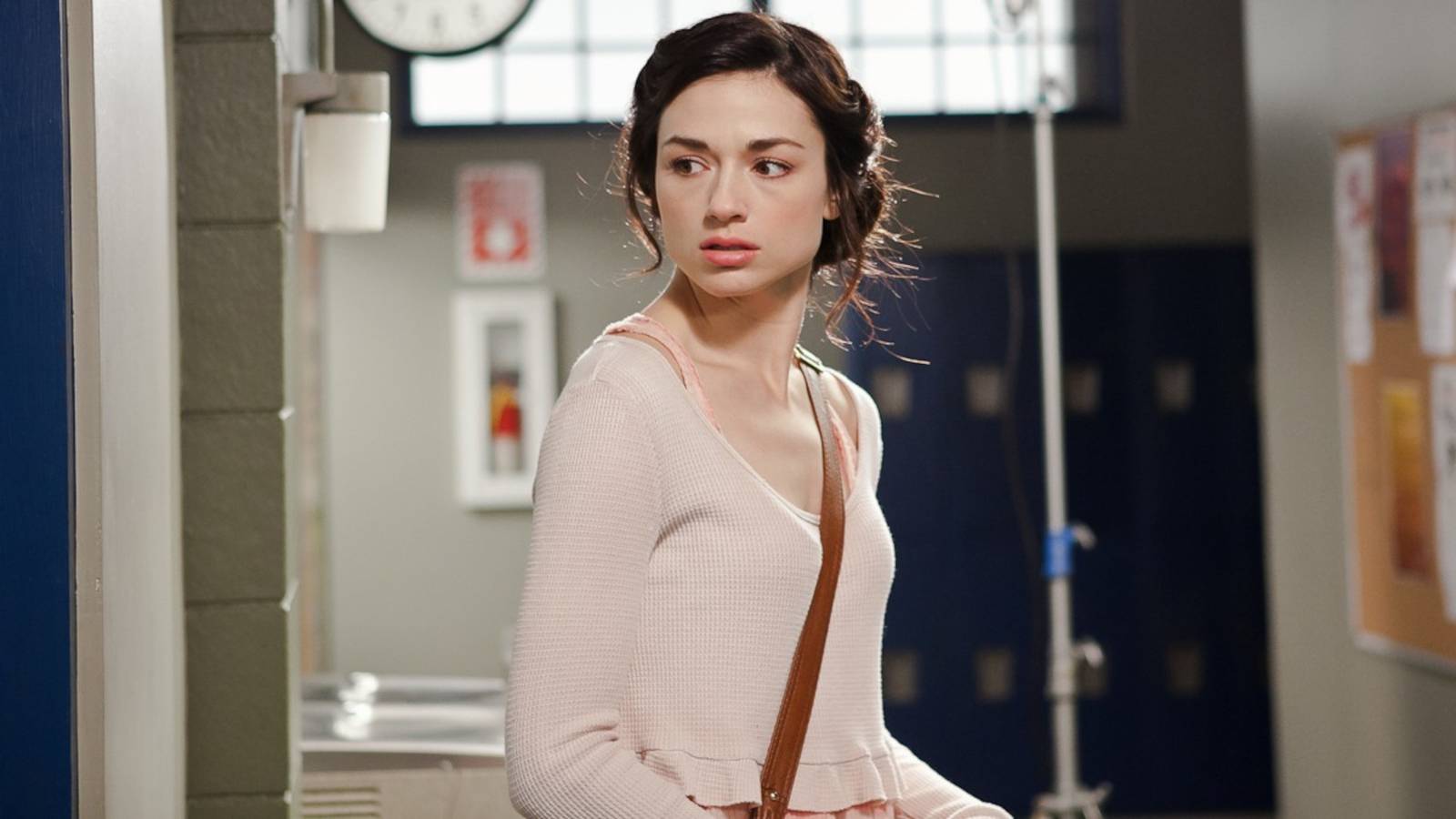 6-Season Supernatural Fantasy Remake Streaming on Netflix Is Still Binge-Worthy After 15 Years