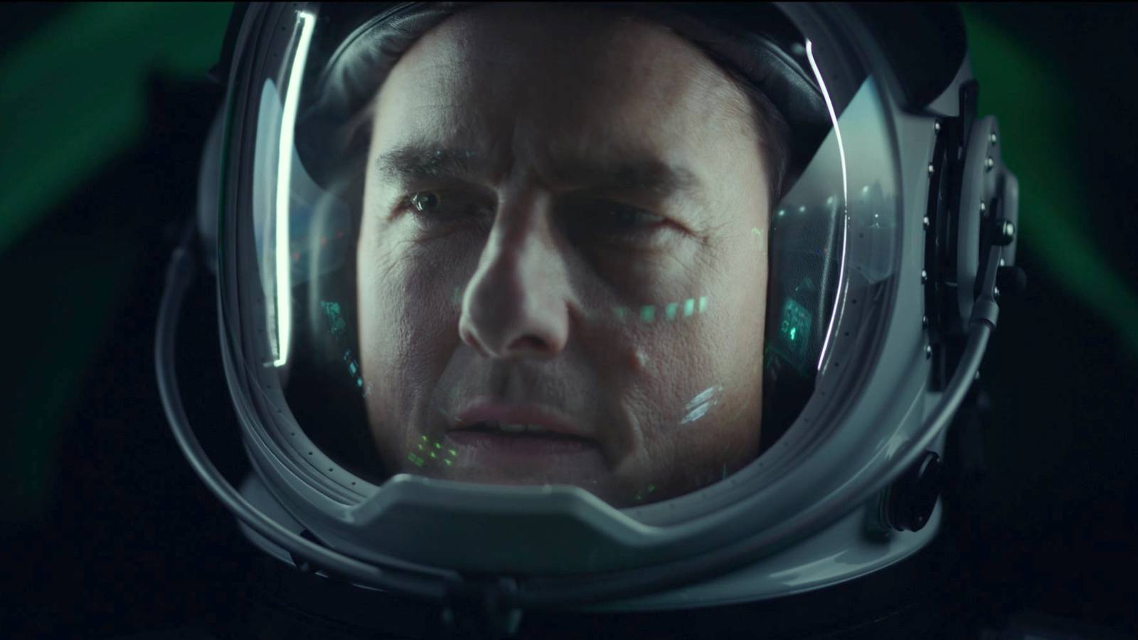 Tom Cruise 130-Minute Action Masterpiece Officially Becomes Streaming ...