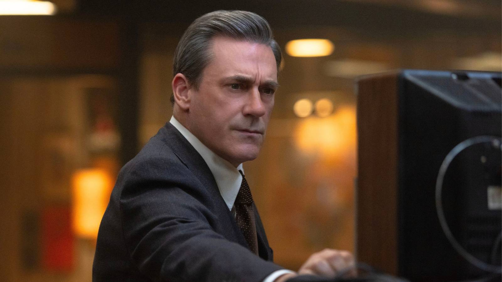 Jon Hamm's New Crime Thriller Streaming Hit Has a 90% Rotten Tomatoes ...