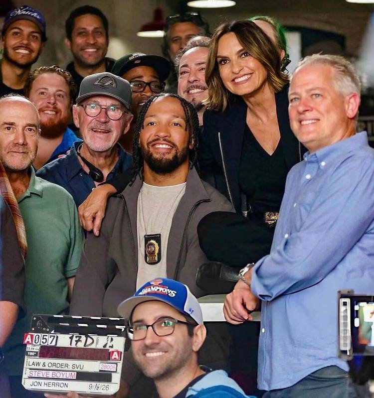 Jalen Brunson with the cast of 'Law & Order: SVU.'