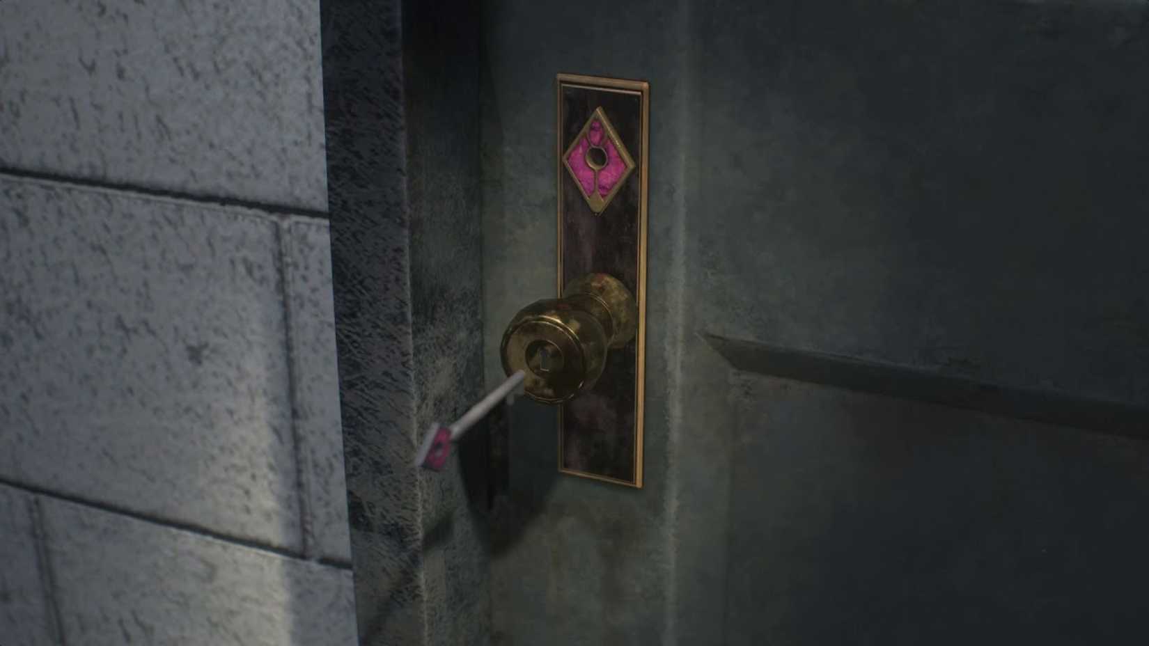 Resident evil 2 diamond lock and key