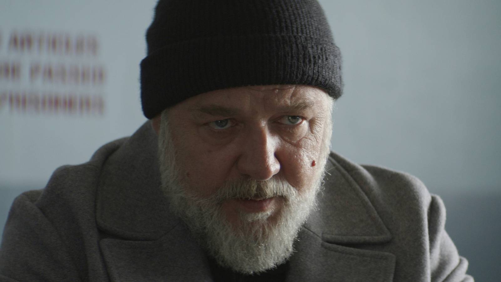 Russell Crowe's 112-Minute Crime Thriller Is Officially One of the Biggest ...